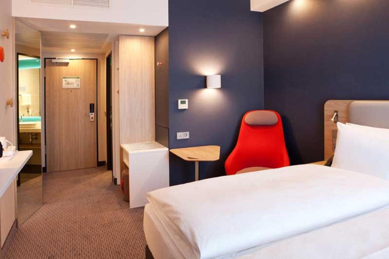 Holiday Inn Express Bochum By Ihg エクステリア 写真