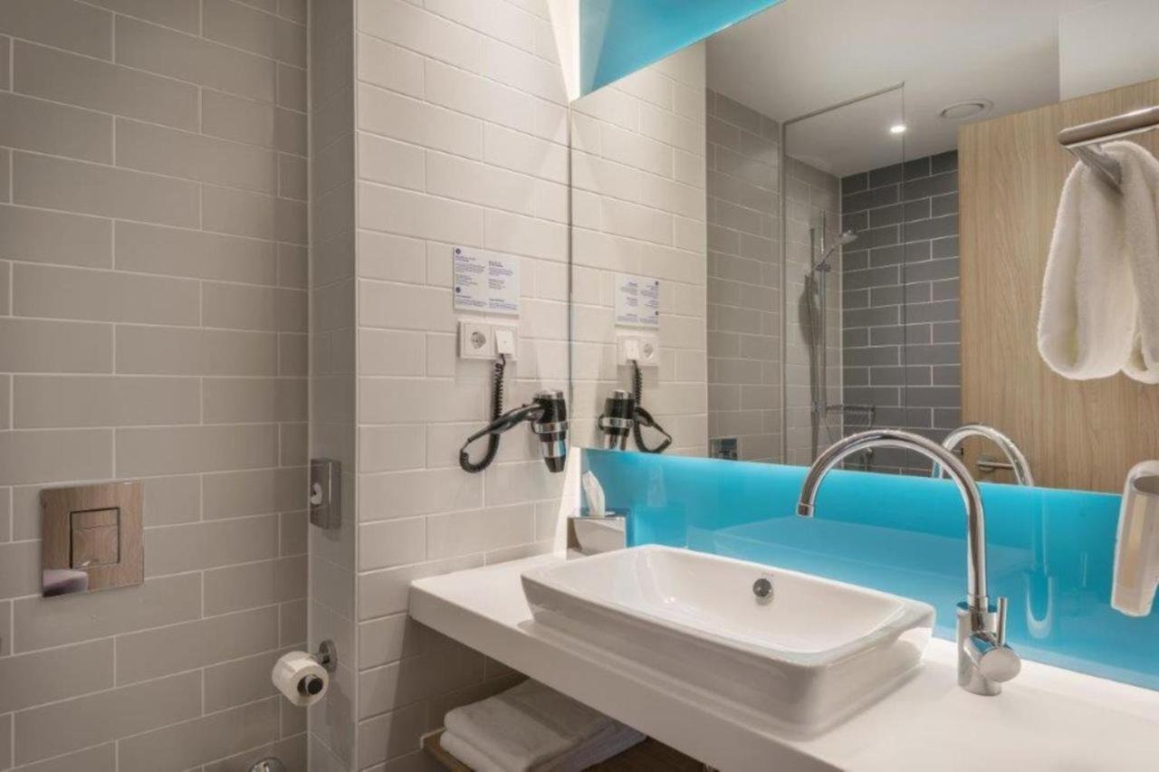 Holiday Inn Express Bochum By Ihg エクステリア 写真