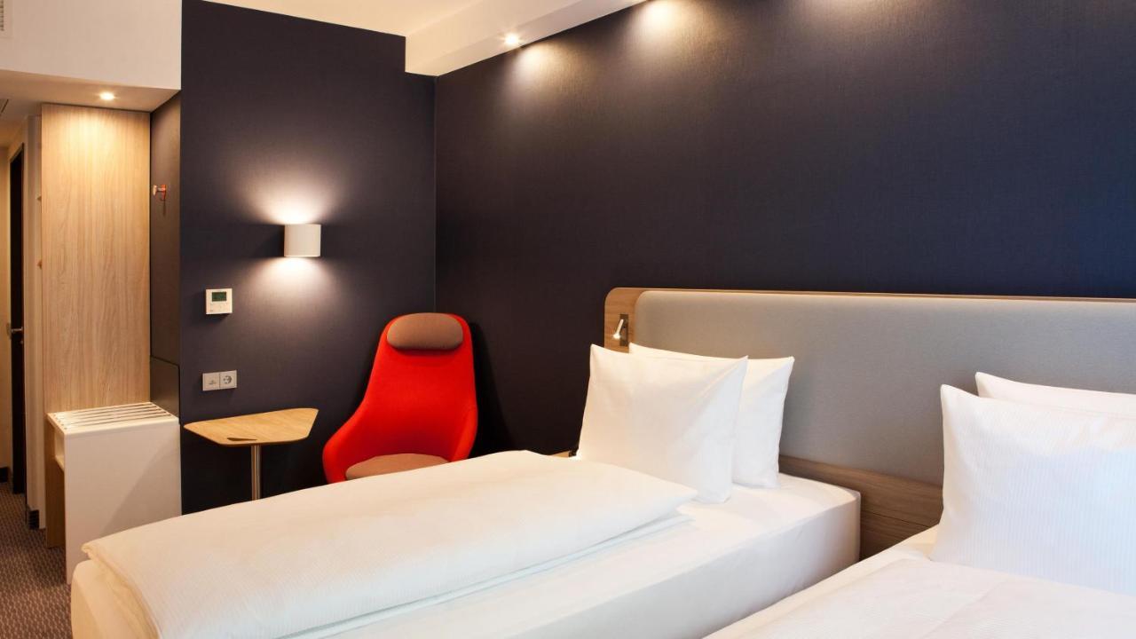 Holiday Inn Express Bochum By Ihg エクステリア 写真