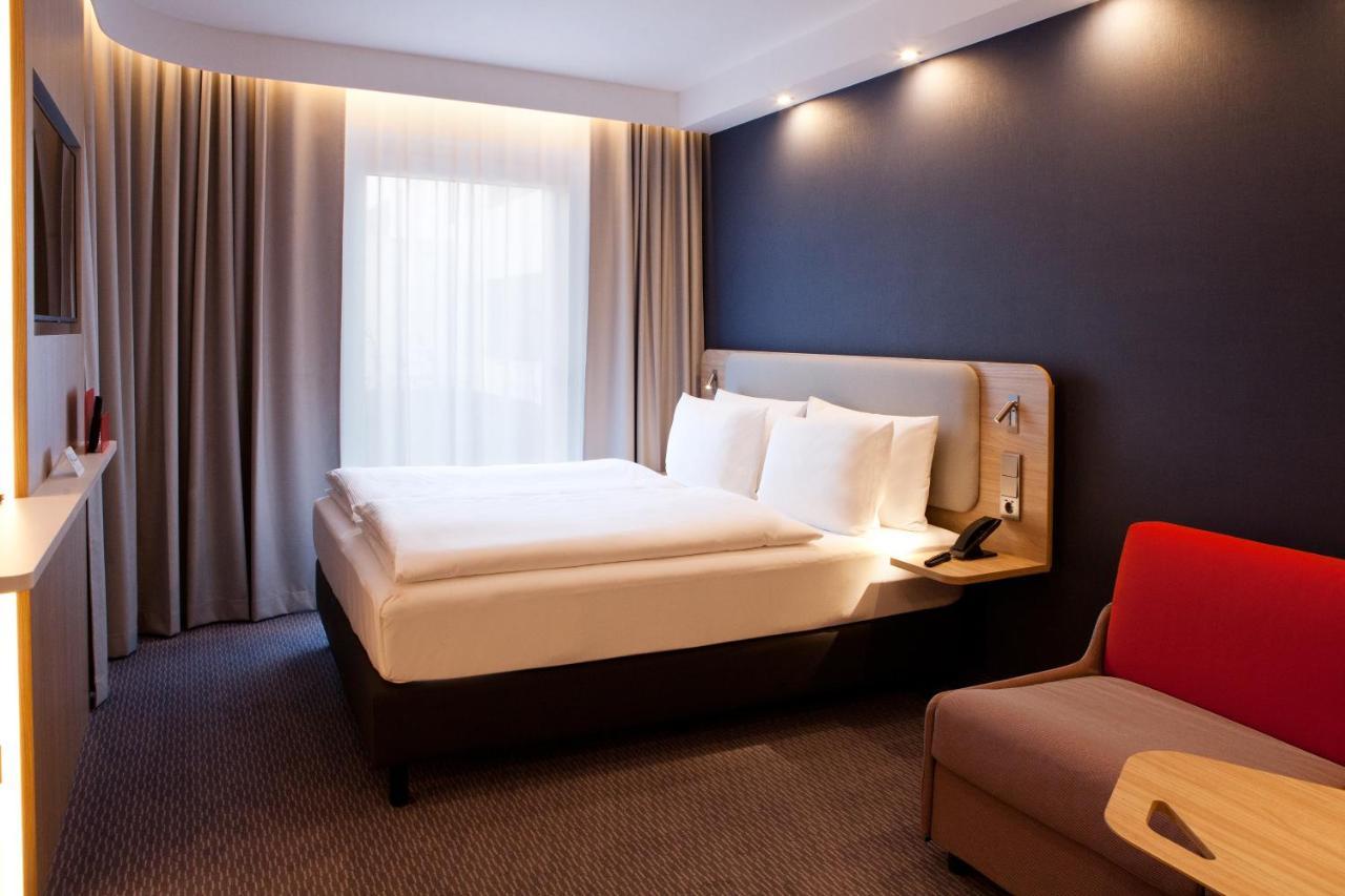 Holiday Inn Express Bochum By Ihg エクステリア 写真