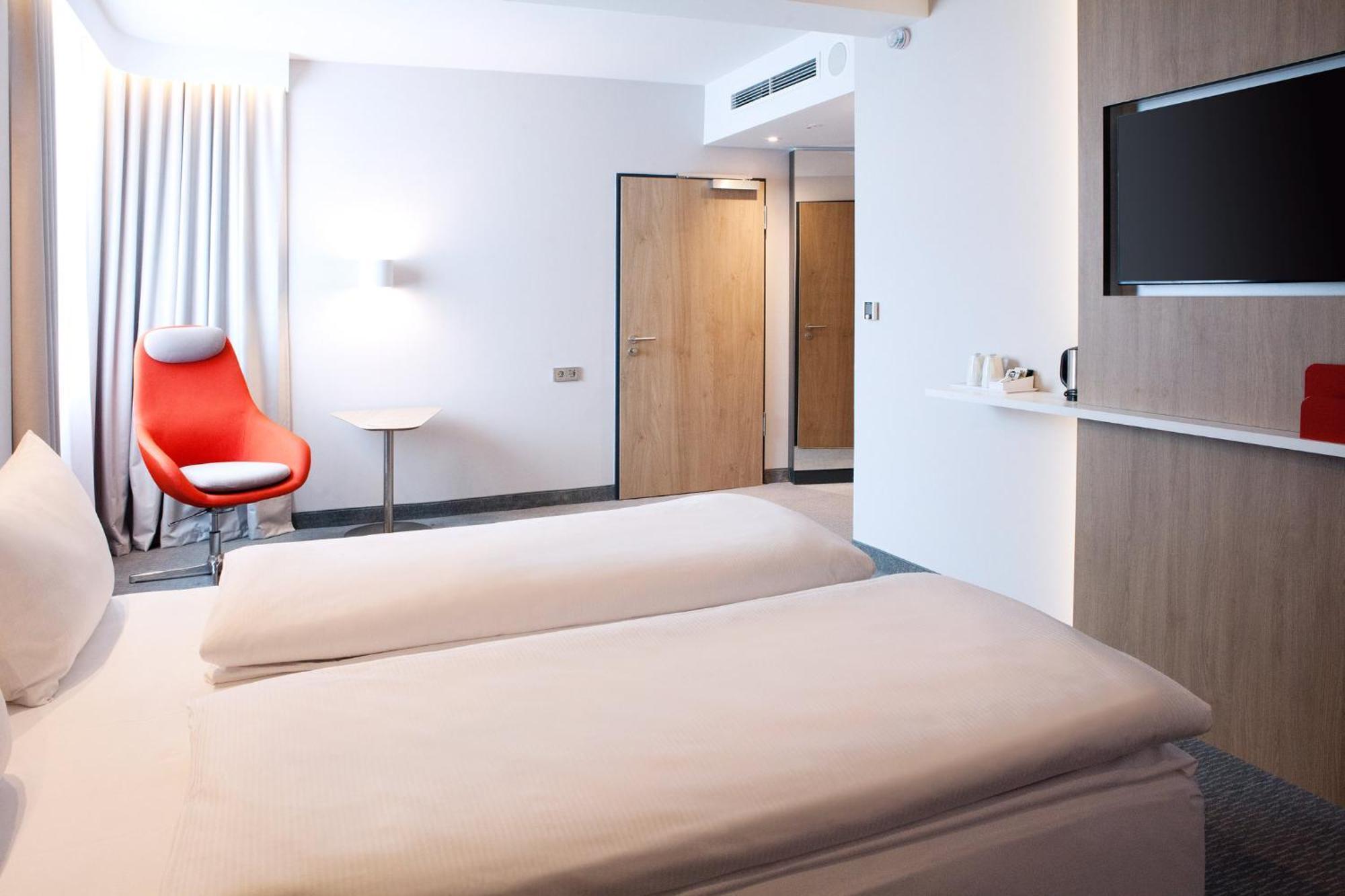 Holiday Inn Express Bochum By Ihg エクステリア 写真