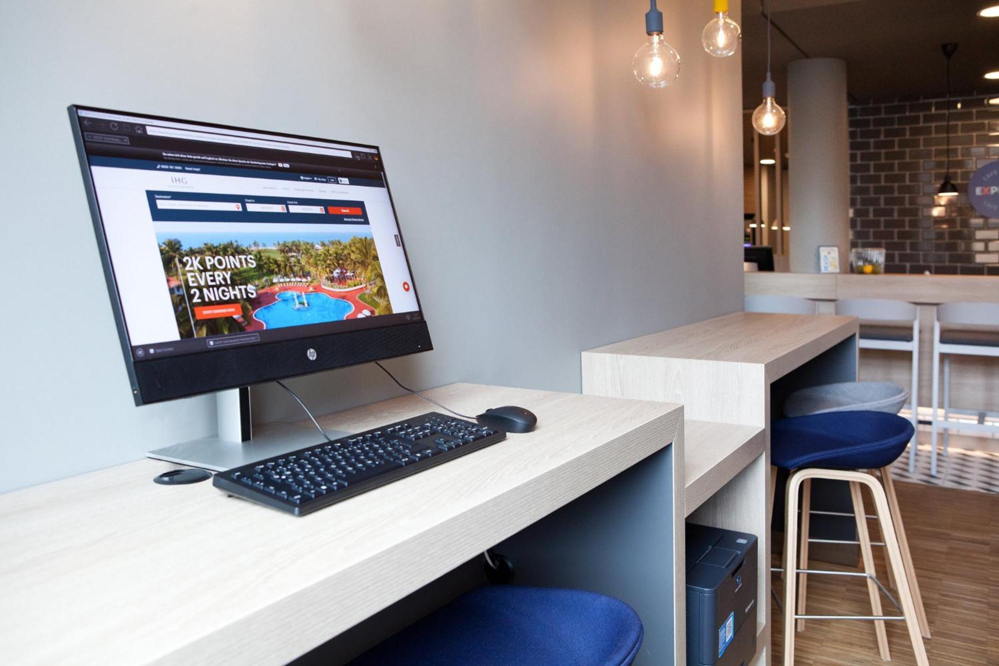 Holiday Inn Express Bochum By Ihg エクステリア 写真