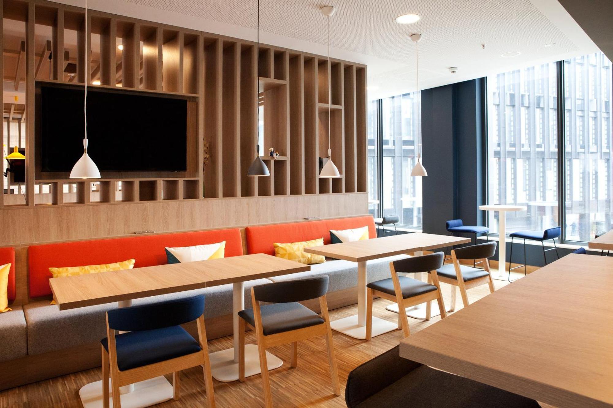 Holiday Inn Express Bochum By Ihg エクステリア 写真