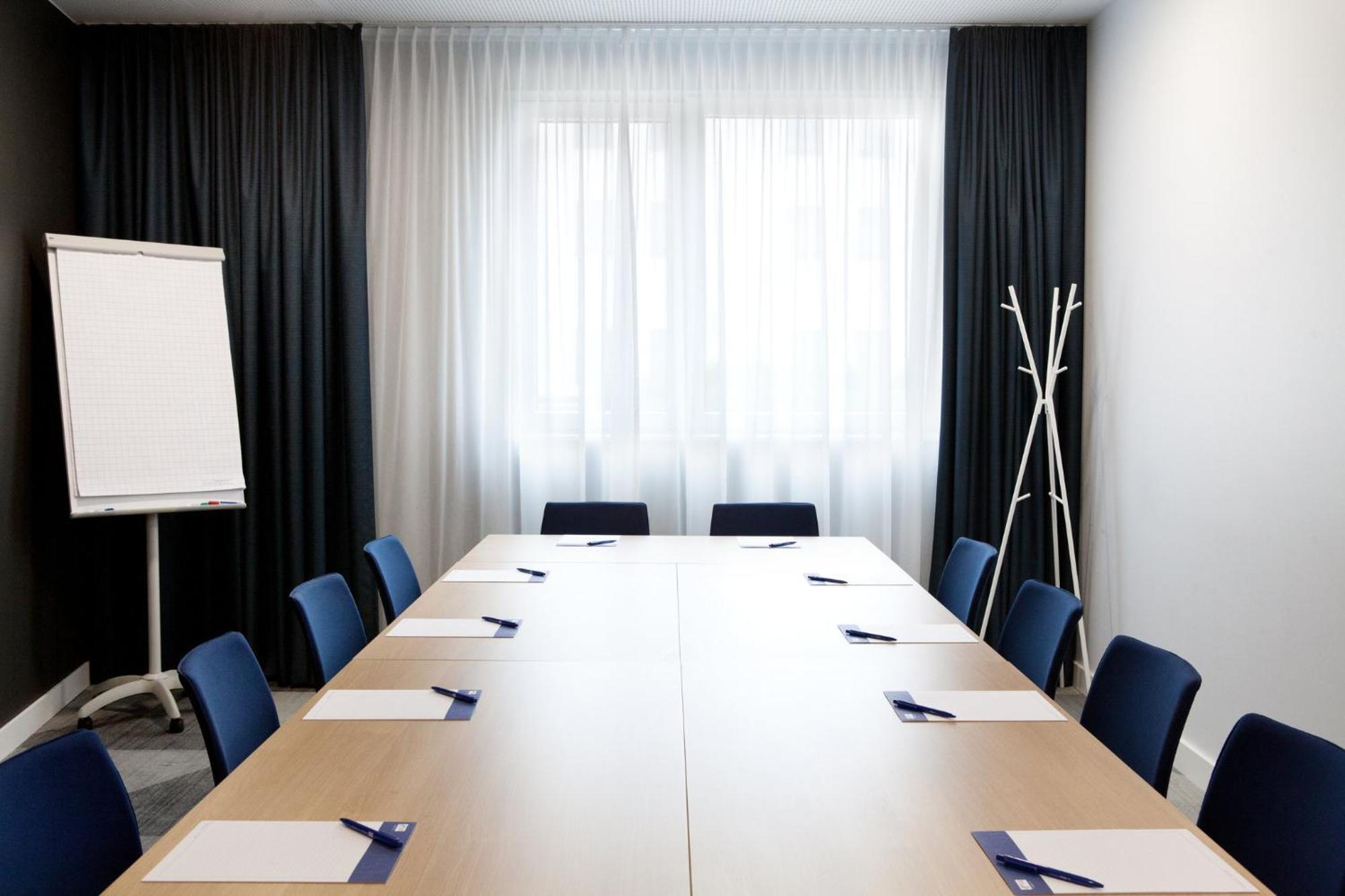 Holiday Inn Express Bochum By Ihg エクステリア 写真